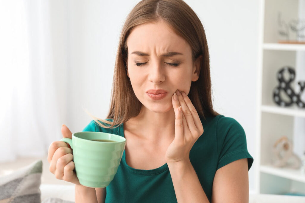 Tips for Managing Tooth Sensitivity After Teeth Whitening